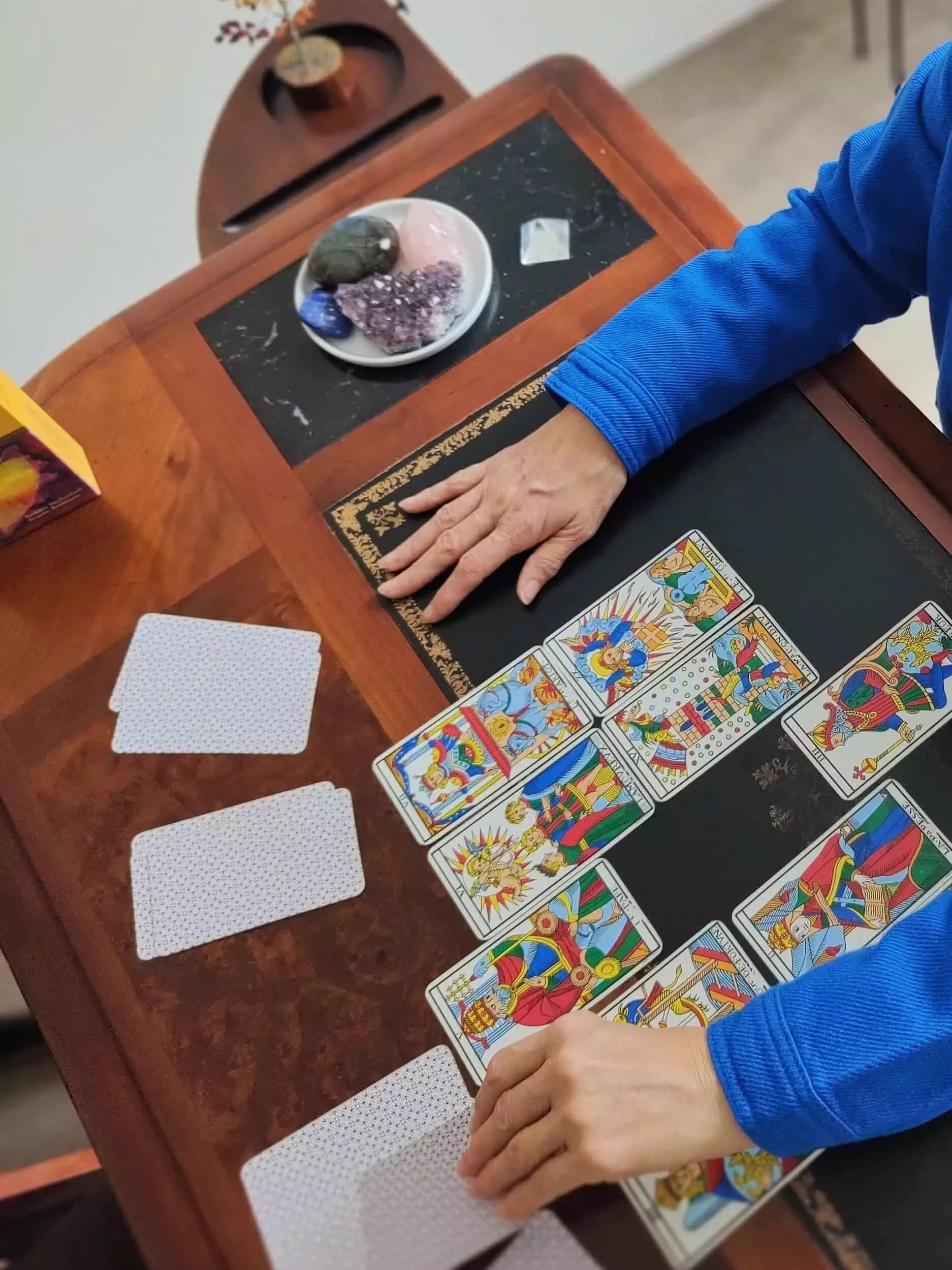 séance de cartomancie à distance avec le tarot de Marseille